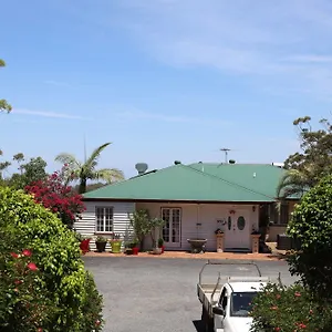 Hilltop On Tamborine Guest house