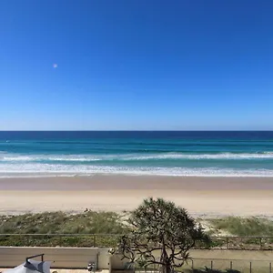 Beachside Tower Aparthotel